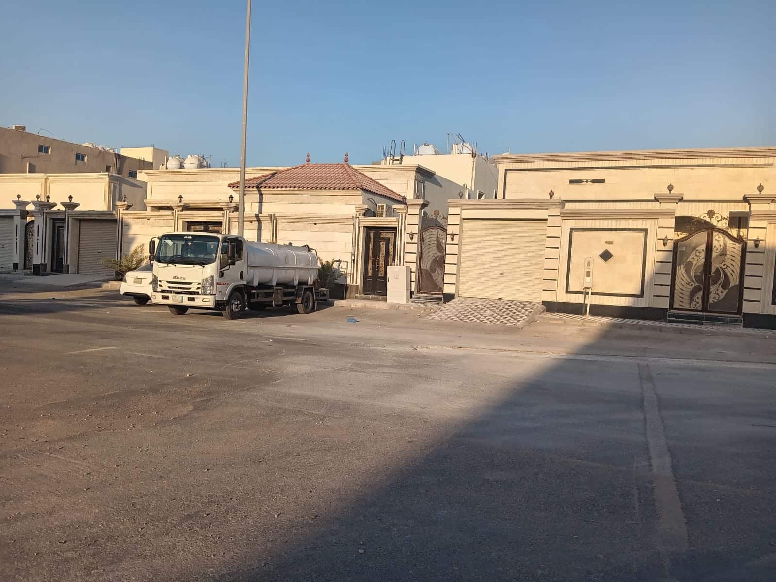 3e943681-626e-4702-82f4-5d5fcf8da21f